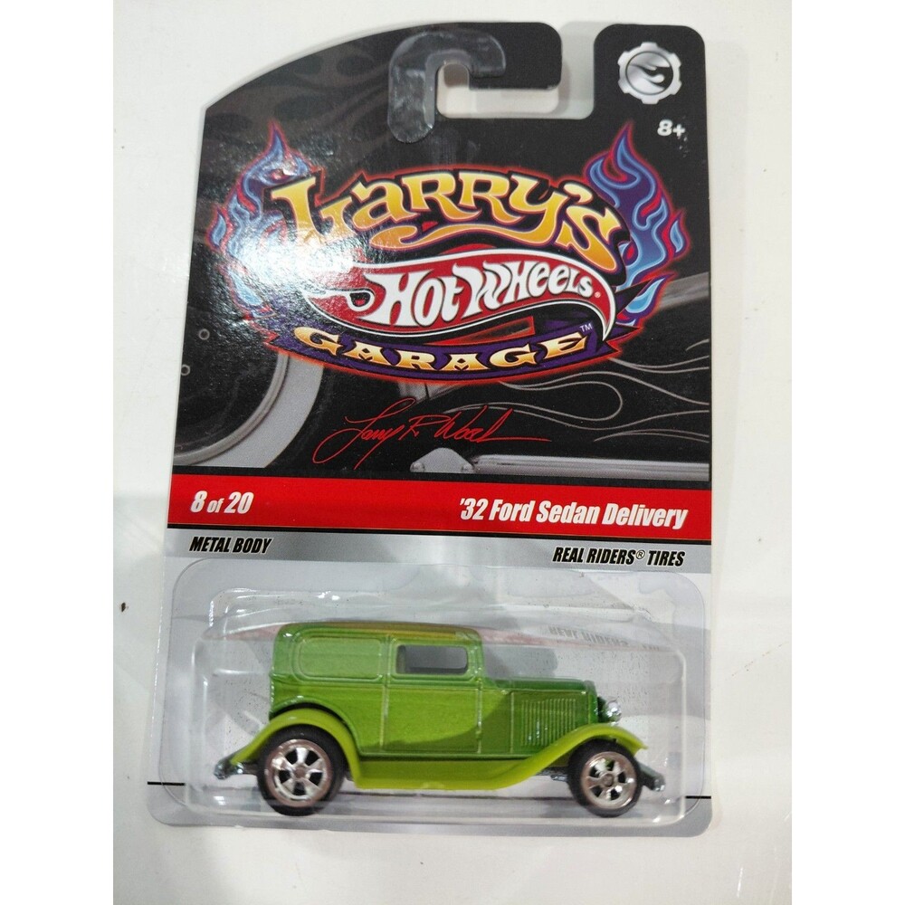 NIP Hot Wheels Larry's Garage 1:64 Die Cast Green 1932 Ford Sedan Delivery Car